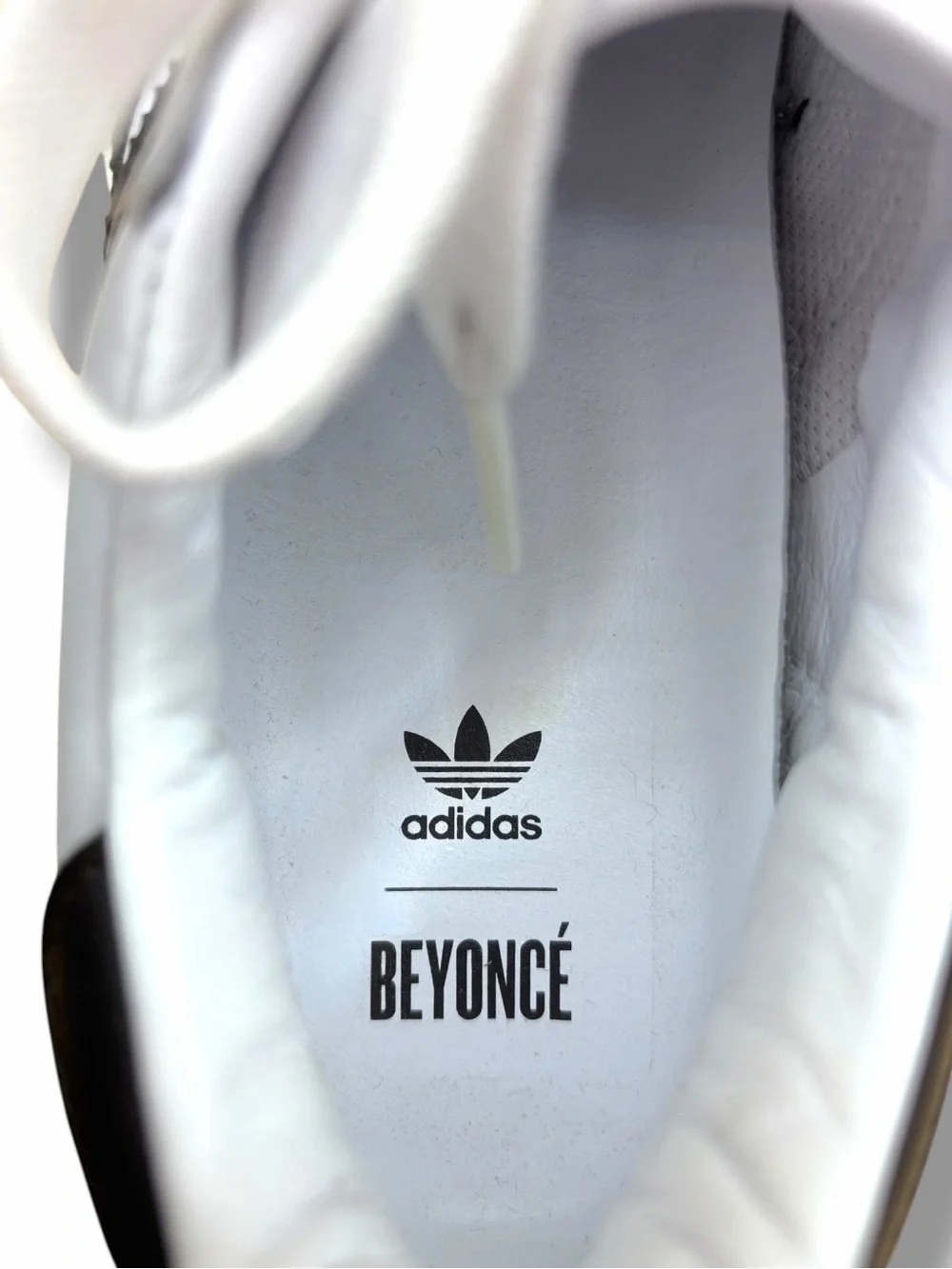 Adidas x Beyoncé Superstar Platform Sneakers White/Black Leather Women’s Size 7